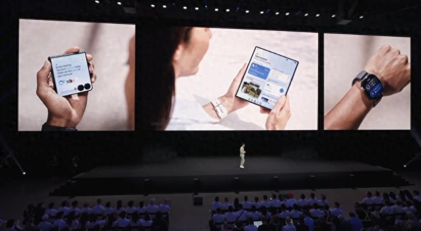 _三星折叠屏2022_三星折叠屏评测视频