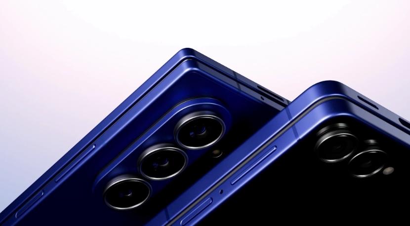 三星折叠屏2022_三星折叠屏评测视频_