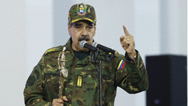 特朗普抵达瑞士_特朗普任内发动战争了吗_