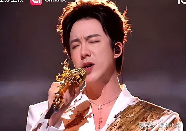 秦海璐发疯真相_2019年智天股权近日喜讯_