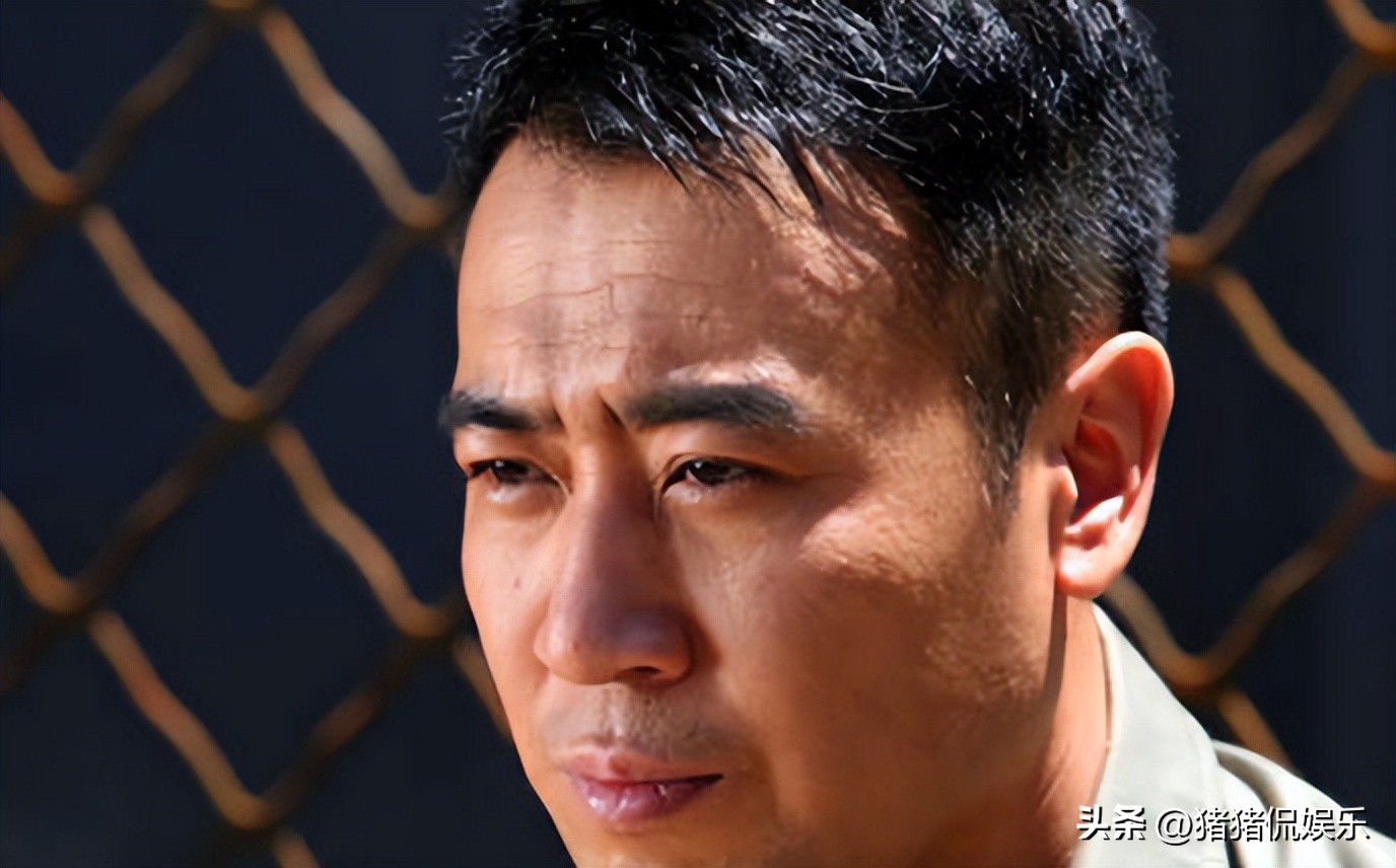 熬夜追剧看上瘾了_谍战剧假夫妻变真夫妻的剧_