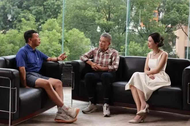 王石的体面,被田朴珺扯得干干净净__王石的体面,被田朴珺扯得干干净净