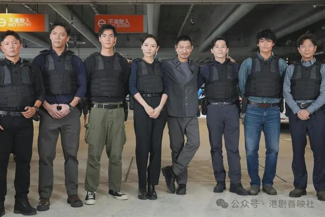 笑果文化招聘编剧_自拍质感_